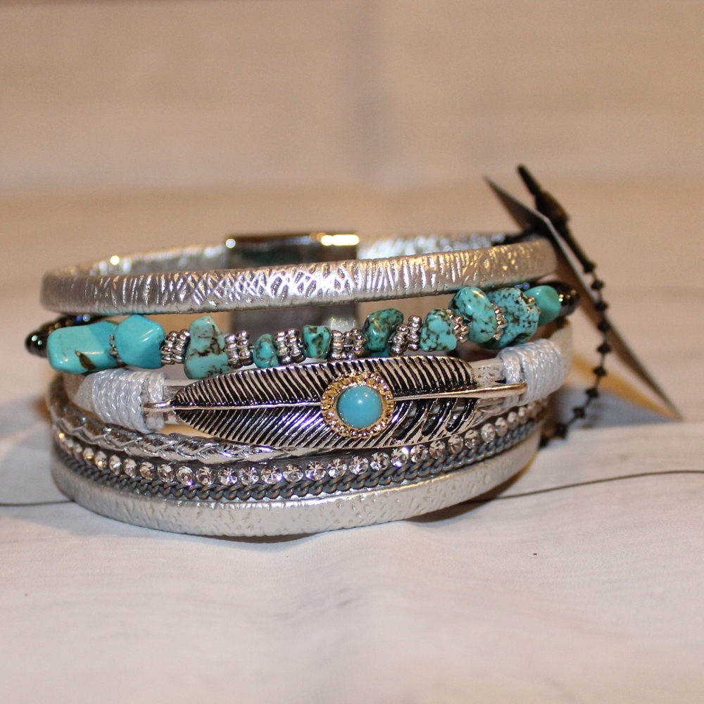 Clasp Bracelete